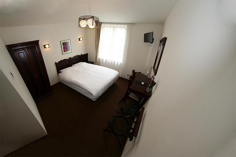 Hotel Keistad アーメルスフォールト エクステリア 写真